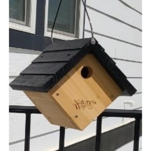 New Cedar Wren House, 8" x 8.875" x 8.125", standard - Picture 1 of 1